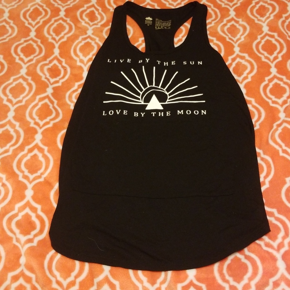 Super soft tank top with pocket